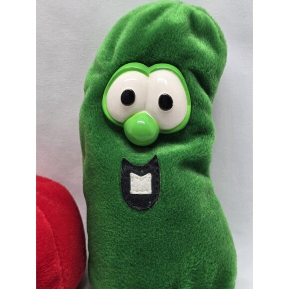 Vintage Veggie Tales Beanbag Plush Larry Cucumber Lot Stuffed Toy - Picture 2 of 3